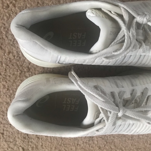 ASICS Running Shoe - Picture 6 of 8